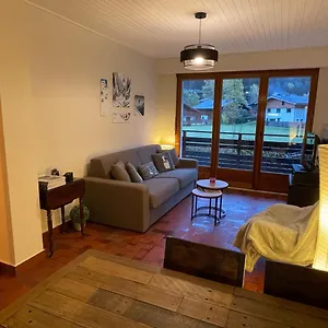 Bois Du Bouchet, Vue Montagne, Calme, Parking Gratuit, Proche Centre Appartement